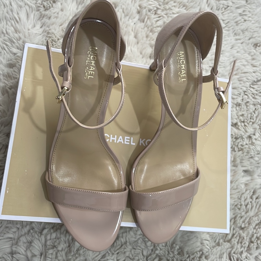 Michael kors Simone mid sandal pantent heels size 10 - Picture 2 of 6